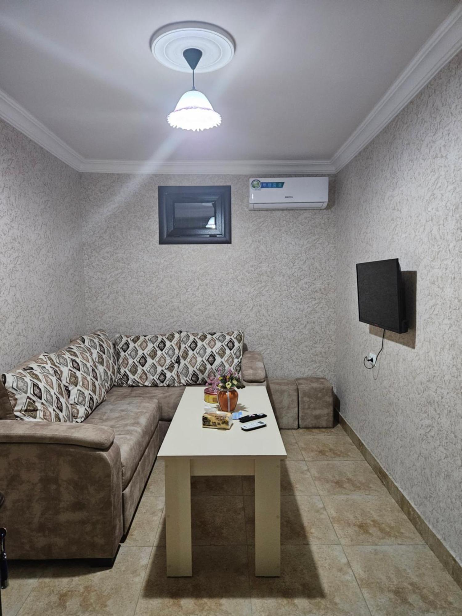 Galstyans Hotels Zvartnots Airport P'arak'ar Exteriör bild